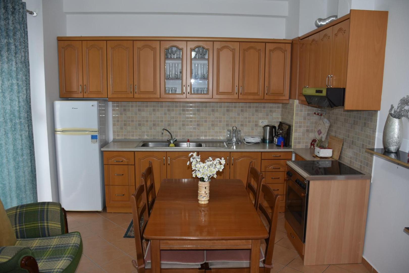 Leo Apartment Permet Exterior photo